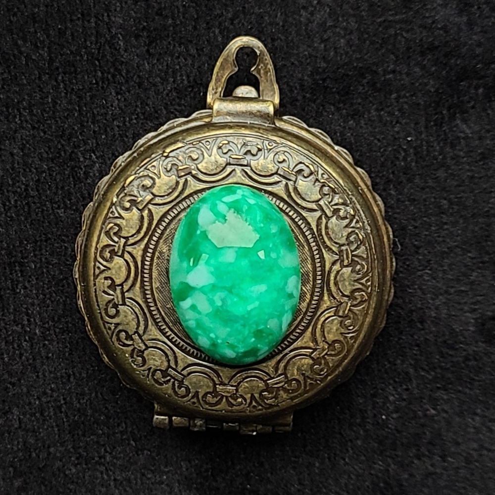 Antique Locket Pendant With Peking Glass